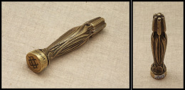 Cachet De Cire En Bronze Style "Art Nouveau", Avec Monogramme, L.90mm. - TB - Contenitore Per Francobolli