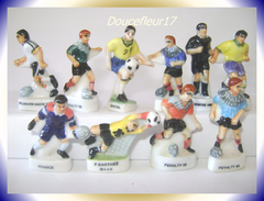 Foot, Melange De Joueurs  ..  Lot De 10... Ref. AFF : 1998 ...(pan 0014) - Sport
