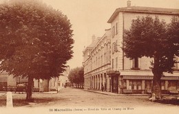 SAINT-MARCELLIN. - Hôtel De Ville Et Champ De Mars - Saint-Marcellin