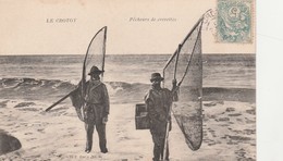 Delcampe - - CPA - 80 - LE CROTOY - Pêcheurs De Crevettes  - 015 - Angelsport