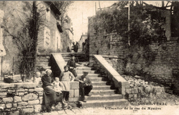 Delcampe - COUHE VERAC L ESCALIER DE LA RUE DU MYSTERE - Couhe