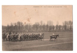 62 - HESDIN . SUR LE TERRAIN DE MANOEUVRES . MILITARIA - Réf. N°2135 - - Hesdin