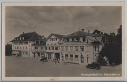 Herzogenbuchsee, Bahnhofplatz - Auto Oldtimer, Hotel Bahnhof, Garage, Metzgerei - Photo: O. Roth - Herzogenbuchsee