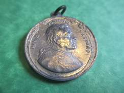 Médaille Religieuse Ancienne/Pie X / Pontefice Massimo/Eglise St Pierre De ROME/Aluminium/ Début XXéme        CAN347 - Religion &  Esoterik