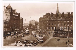 UK2690     SHEFFIELD : Town Hall Square ( With Trams) - Sheffield