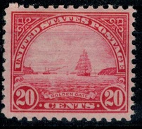 USA US 1922 25 Scott 698 **MNH - Unused Stamps