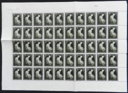 GJ.1002, 1961 Eva Perón Foundation (La Pieta), COMPLETE SHEET Of 50 Stamps Including The Varieties GJ.1002a... - Poste Aérienne