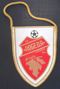 FK Pobeda Golobok, SERBIA FOOTBALL CLUB, CALCIO OLD PENNANT, SPORTS FLAG - Habillement, Souvenirs & Autres
