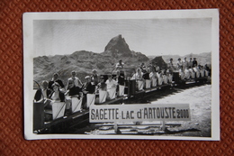 Photographie Originale Des Wagons Du Train Touristique Qui Reliait LA SAGETTE Au Lac D'ARTOUSTE Dans Les Pyrénées. - Trains