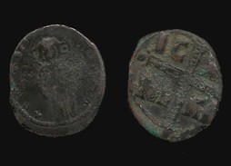 MONNAIE BYZANTINE EN BRONZE A IDENTIFIER . - Byzantinische Münzen