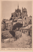 LE MONT ST MICHEL (50)  Rue Des Remparts à L'Est - Le Mont Saint Michel