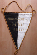 SD METALAC OLT, OSIJEK Croatia FOOTBALL CLUB, SOCCER / FUTBOL / CALCIO,  OLD PENNANT, SPORTS FLAG - Uniformes Recordatorios & Misc