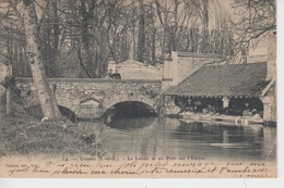 CPA Crosnes - Le Lavoir Et Un Pont Sur L'Yerres (avec Lavandières) - Crosnes (Crosne)