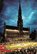 Bruxelles (1000) : Grand'Place - Vue Nocturne Du Tapis De Fleurs. Belle Animation. CPSM. - Bruxelles La Nuit