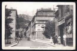 CPA ANCIENNE- FRANCE- ROQUEVAIRE (13)- RUE NATIONALE EN ÉTÉ- BELLE ANIMATION- ATTELAGE- COMMERCE - Roquevaire