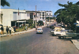 GABON - Libreville : Avenue De La Mairie - Gabon