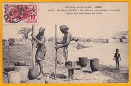 1906  - CP De Dakar, Sénégal Vers Brest, France - YT 34 Général Faidherbe - Vue Femmes Pilant Le Mil - Cartas & Documentos