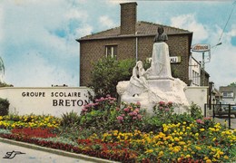 COURRIERES: Monument "BRETON" ,Groupe Scolaire BRETON - Autres Communes