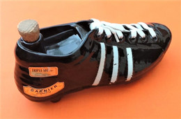 Céramique Années 70  Bouteille (vide) Forme Chaussure De Football   Liqueur Garnier France - Sonstige & Ohne Zuordnung