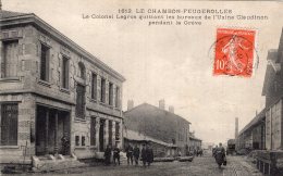 V9469 Cpa 42 Le Chambon Feugerolles - Le Colonel Legros Quittant Les Bureaux De L'usine Claudinon Pendant La Grève - Le Chambon Feugerolles