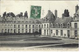 CPA 77 ( Seine Et Marne ) - FONTAINEBLEAU - Le Chateau - La Cour Henri IV Et L'Ecole D'Application - Fontainebleau