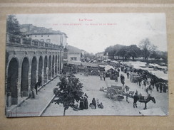 TARN  81     PUYLAURENS  -    LA HALLE ET  LE MARCHE        TRES  ANIME     TTB - Puylaurens