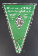 Borussia Mönchengladbach GERMANY  FOOTBALL CLUB, SOCCER / FUTBOL / CALCIO, OLD PENNANT, SPORTS FLAG - Bekleidung, Souvenirs Und Sonstige