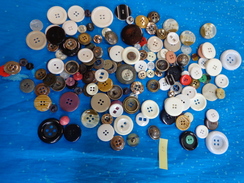 Lot De Boutons - Buttons