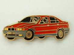 PIN´S BMW ROUGE -  ARTHUS BERTRAND - BMW