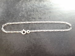 CHAÎNETTE EN ARGENT ( 1g - 19 Cm) - Necklaces/Chains