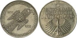 Bundesrepublik Deutschland 1948-2001: 5 D-Mark 1952 D, Germanisches Museum, Jaeger 388, Kratzer, Sehr Schön-vorz&uu - Sonstige & Ohne Zuordnung