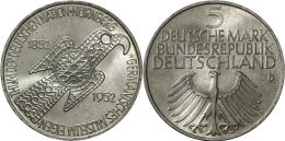 Bundesrepublik Deutschland 1948-2001: 5 D-Mark 1952 D, Germanisches Museum, Jaeger 388, Winz. Kratzer, Vorzüglich. - Sonstige & Ohne Zuordnung