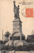 59.  AULNOYE.  LE MONUMENT ERIGE AUX ENFANTS DE LA COMMUNE MORTS POUR LA PATRIE.  GROS PLAN. - Aulnoye