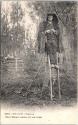 FOLKLORE -- Les LANDES -- Vieux Berger Landais Et Son Chien - Altri & Non Classificati