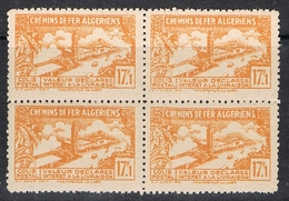 ALGERIE COLIS POSTAL N°117 N** EN BLOC DE 4, Variété Sans Surcharge - Postpaketten