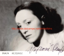 Dunja Vejzovic Opera - Autographs