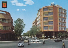 MAROC---MARRAKECH--av. Mohammed V---(voitures 2 Cv + Dauphine + Aronde + 403 Plateau + Autres)--voir 2 Scans - Marrakech