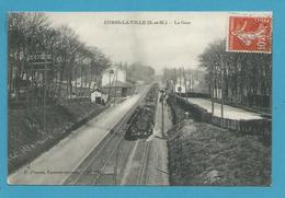 CPA - Chemin De Fer Train En Gare De COMBS-LA-VILLE 77 - Combs La Ville