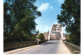 Castelmoron Sur Lot - Le Pont Sur Le Lot - Castelmoron