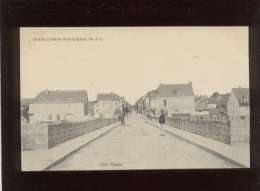 49 Chateauneuf Sur Sarthe   édit. Vernez , Animée  Route De La Gare - Chateauneuf Sur Sarthe