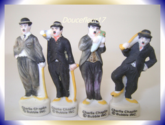 Charlie Chaplin 2002... 4 Fèves .. Ref AFF : 2-2002 .. (pan 0013) - Personnages