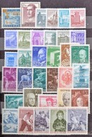 ** Ausztria 1954-1983 GyÅ±jtemény 8 Lapos Közepes Berakóban (Mi EUR 240,-) - Andere & Zonder Classificatie