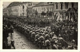 T2 1938 Kassa, Kosice; Bevonulás, Horthy Miklós, Háttérben Migály, Feuerstein... - Ohne Zuordnung