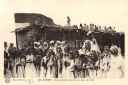 ** T1 Azrou, Chleuhs / Shilha Children At A Ceremony - Unclassified