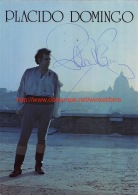 Placido Domingo Opera Signed Photo 15x21cm - Autographes