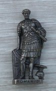 KINDER METAL ROMAN 3 - Metallfiguren