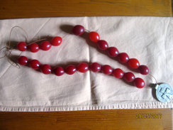 Ethiopia: Necklace / Collier With 22 Red Glass Beads + Silver Maria-Theresa Thaler With A Cross - Collane/Catenine