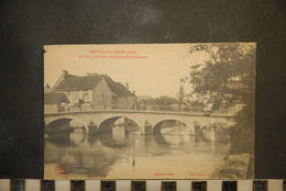 CP, 10, Neuville - Sdur - Seine --- Le Pont , Vue Prise Du Jardin Du Presbytere - Autres & Non Classés