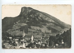 Saint Pierre D'Entremont (isère) Le Village Et La Roche Véran (n°20519) - Saint-Pierre-d'Entremont