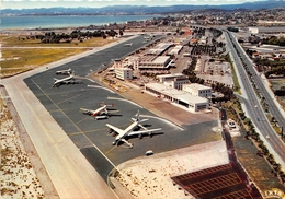 06-NICE- L'AEROPORT DE NICE CÔTE D'AZUR , VUE PRISE VERS CAGNES, ET ANTIBES - Aeronautica – Aeroporto